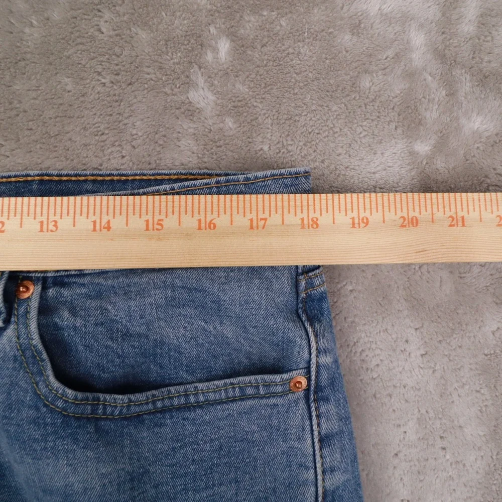 Levi's 550 Relaxed Straight‎ Leg Medium Wash Jeans Blue Men's 36x30 act 36x29